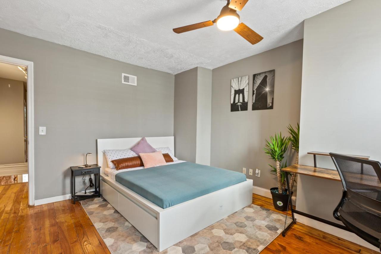 Pristine Townhouse With Rooftop Deck Near Canton! Baltimore Extérieur photo