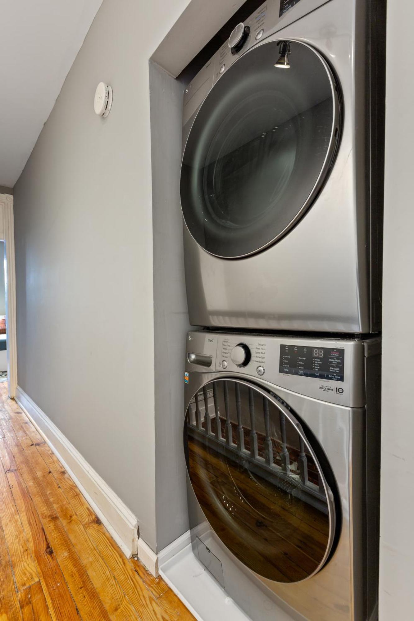 Pristine Townhouse With Rooftop Deck Near Canton! Baltimore Extérieur photo